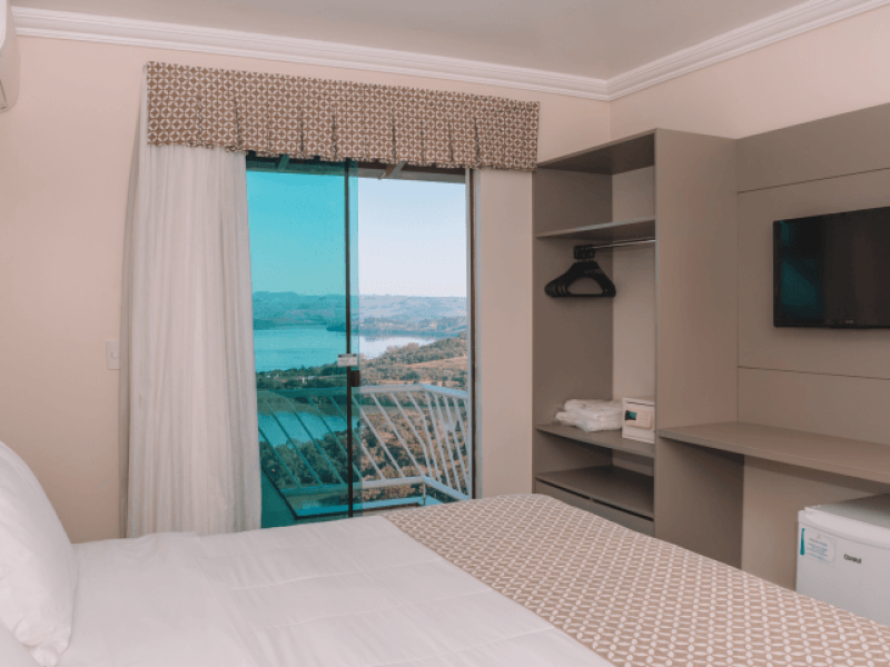 12073320231004651d7fb593a57