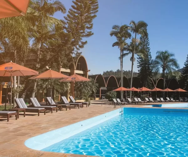 hoteis-de-gravatal-hotel-internacional-piscina-termal-externa-termas-de-gravatal-aguas-termais-santa-catarina-paraiso-3